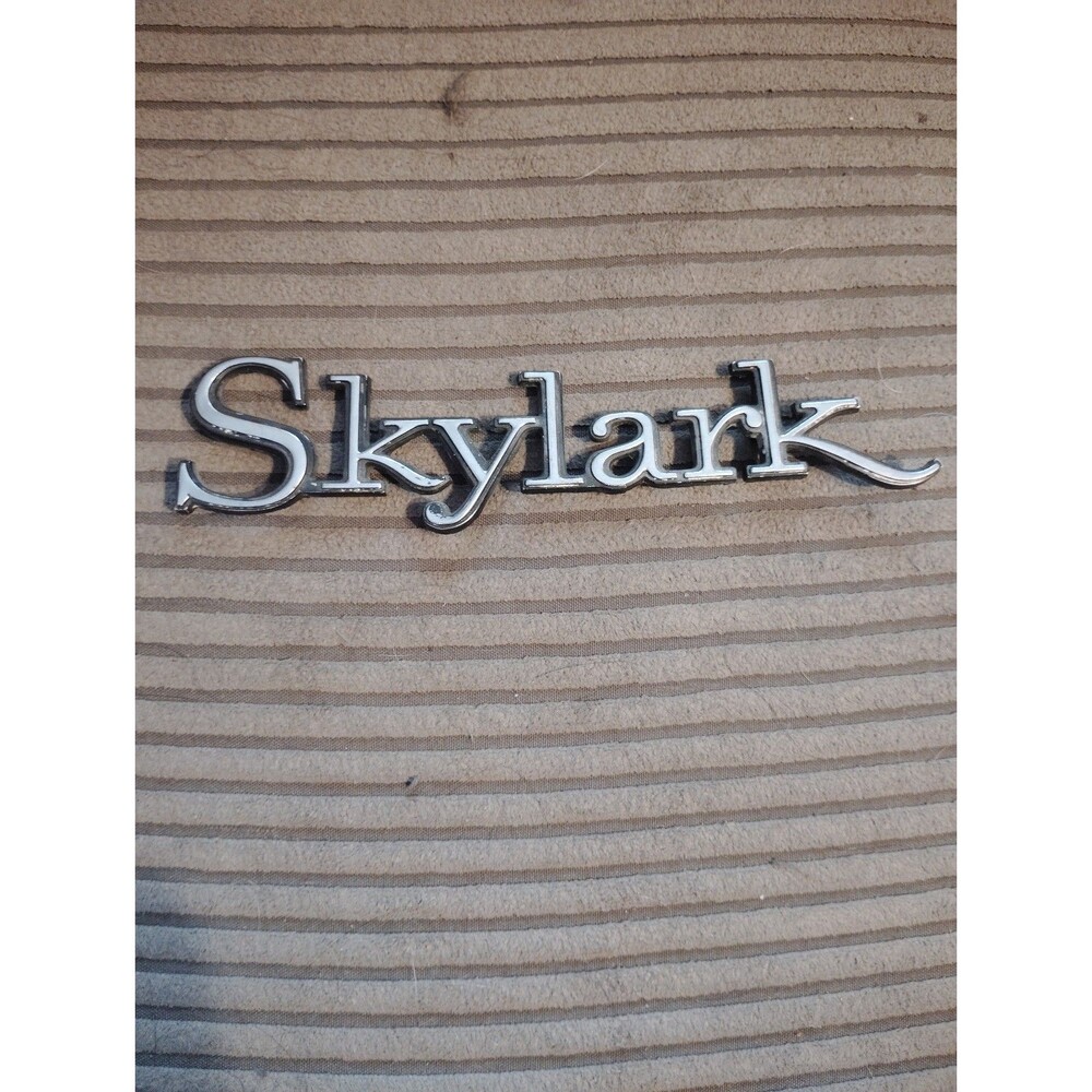 1968-72 Buick Skylark Fender Emblem